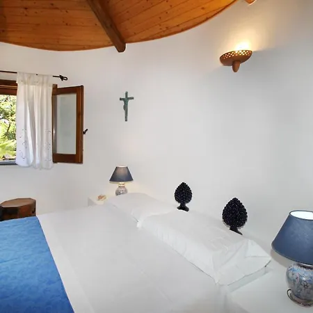 Boutique Con Accesso Privato Villa Caronia